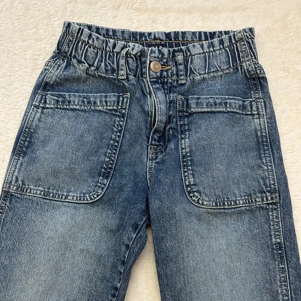 Gap Mom Jean sz 8 Medium Wash Jeans